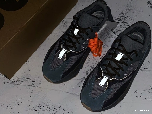 Yeezy Blue Boost Adidas Teal 700 FW2499 0806